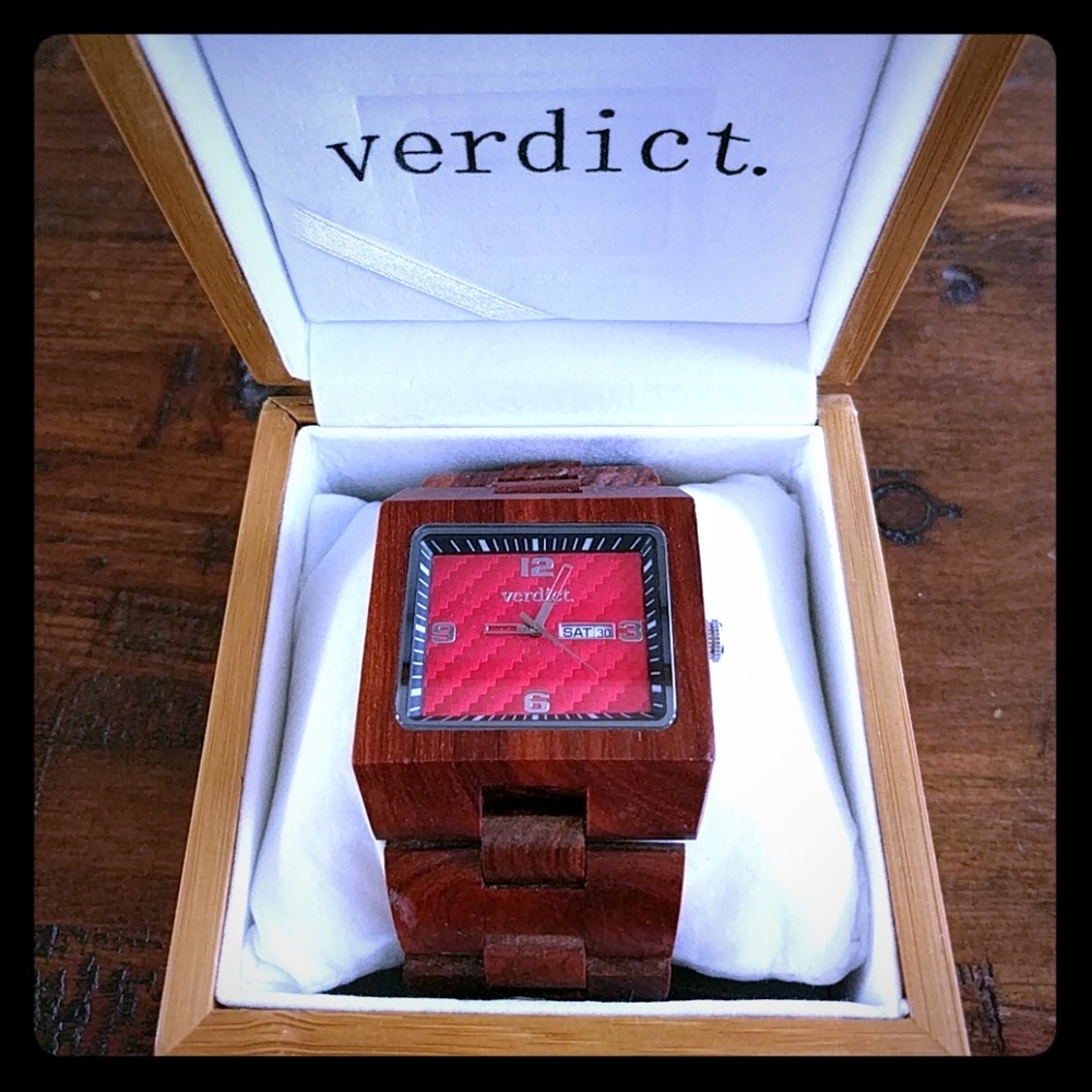 Mens Verdict Watch